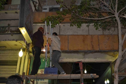 <a class="fancybox" rel="gallery-images" href="https://www.cuipcairo.org/sites/default/files/styles/largest/public/10._dsc_0036.jpg?itok=u3n9k6ir" title="Construction phase: Installation of the marquee">Enlarge</a><br >Construction phase: Installation of the marquee
