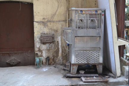 <a class="fancybox" rel="gallery-street-furniture" href="https://www.cuipcairo.org/sites/default/files/styles/largest/public/dsc_0632_01.jpg?itok=uTSXXcNR" title="">تكبير</a><br >