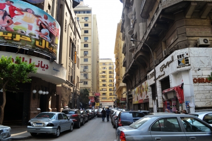 <a class="fancybox" rel="gallery-" href="https://www.cuipcairo.org/sites/default/files/styles/largest/public/dsc_0753_01_01.jpg?itok=w14UzgnX" title="منظر عام من الجنوب للممر يظهر أنه يستخدم كموقف للسيارات.">تكبير</a><br >٢٠١٥، نوفمبر ٠٨، ٠٣:١١مساءاً<br>منظر عام من الجنوب للممر يظهر أنه يستخدم كموقف للسيارات.