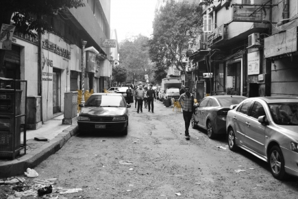 <a class="fancybox" rel="gallery---" href="https://www.cuipcairo.org/sites/default/files/styles/largest/public/dsc_0758_street_cafes_01_0.jpg?itok=TRoMiaUY" title="">تكبير</a><br >