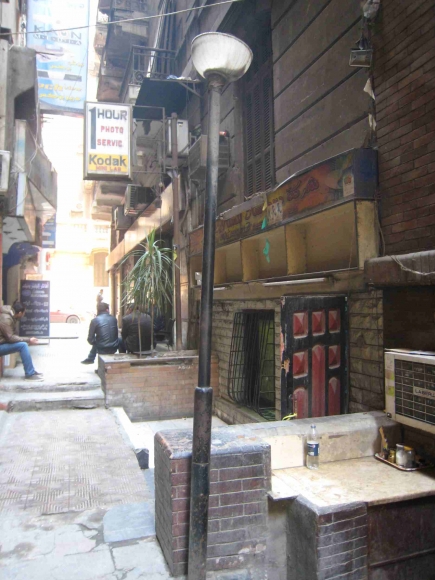<a class="fancybox" rel="gallery-street-furniture" href="https://www.cuipcairo.org/sites/default/files/styles/largest/public/img_2498_01_0.jpg?itok=lUvDgu-D" title="">تكبير</a><br >